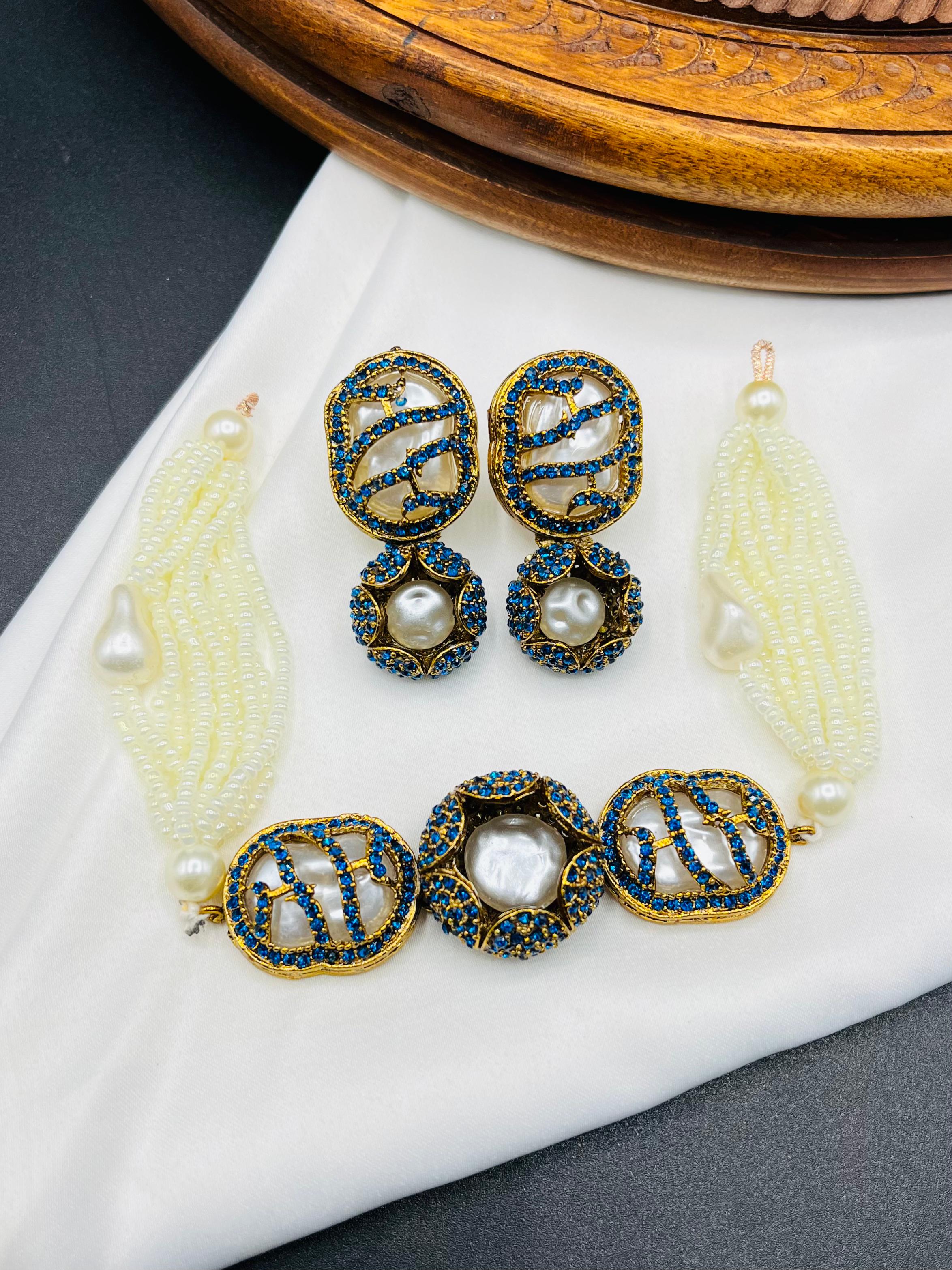 OCEAN ELEGANCE PEARL & CRYSTAL SET
