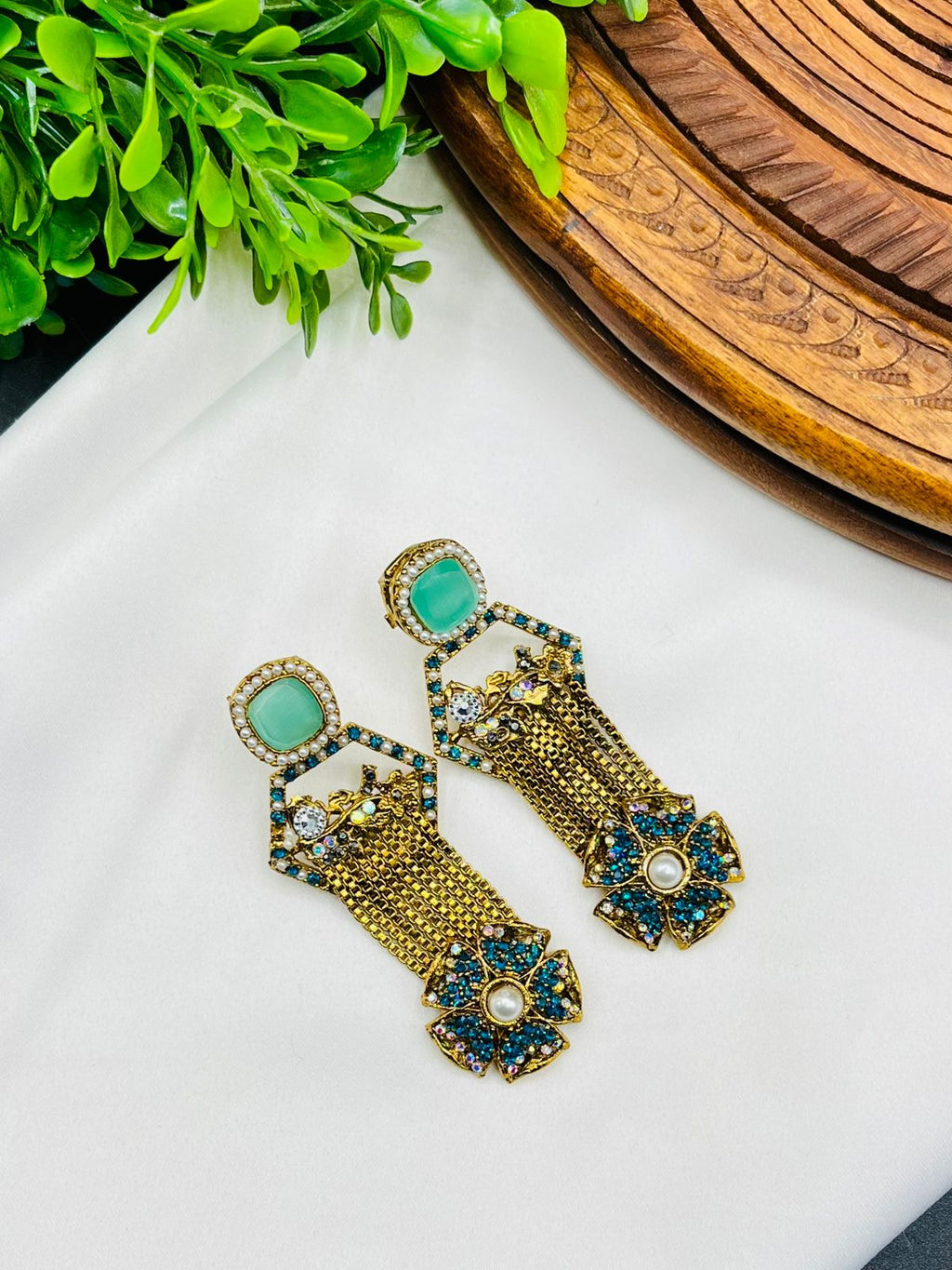 CRIMSON PEARL LUXE EARRINGS