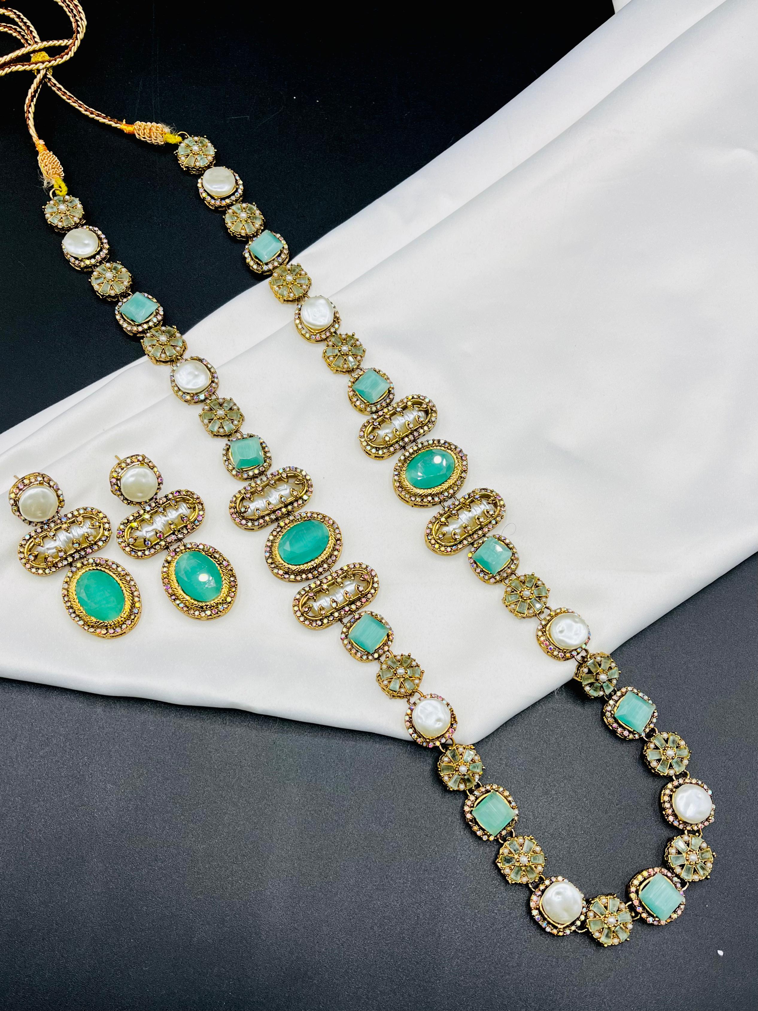 Antique Green Stone & Pearl Long Necklace Set