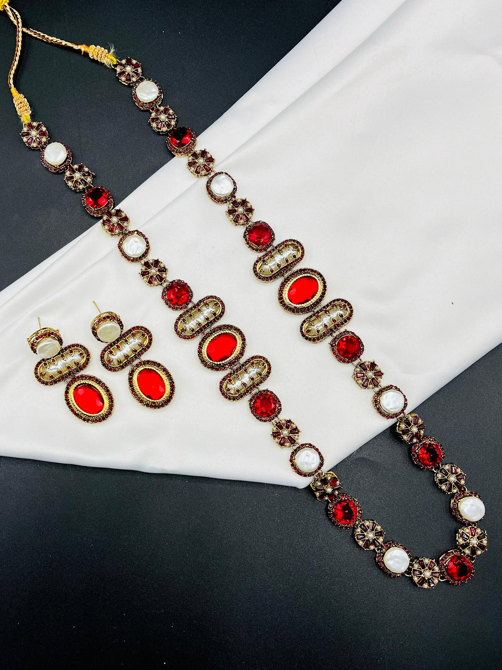 Antique Green Stone & Pearl Long Necklace Set