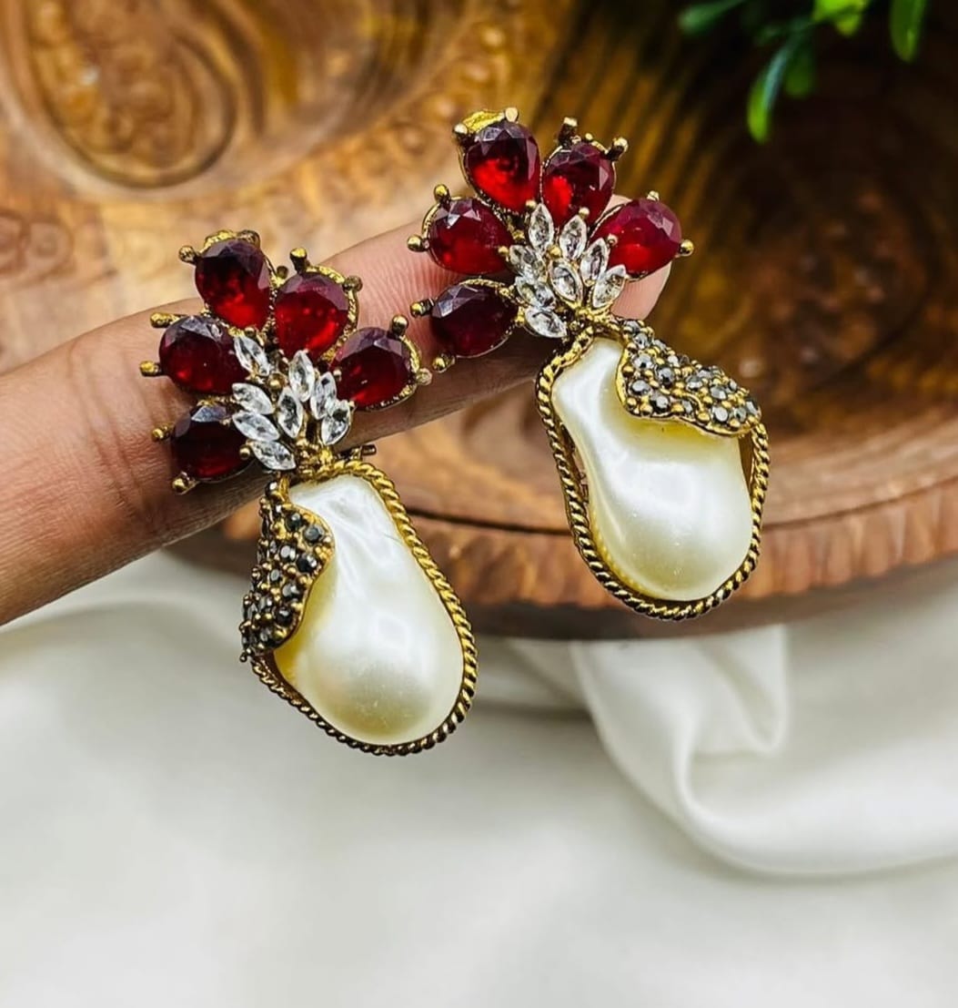 ANTIQUE PEARL EARRINGS