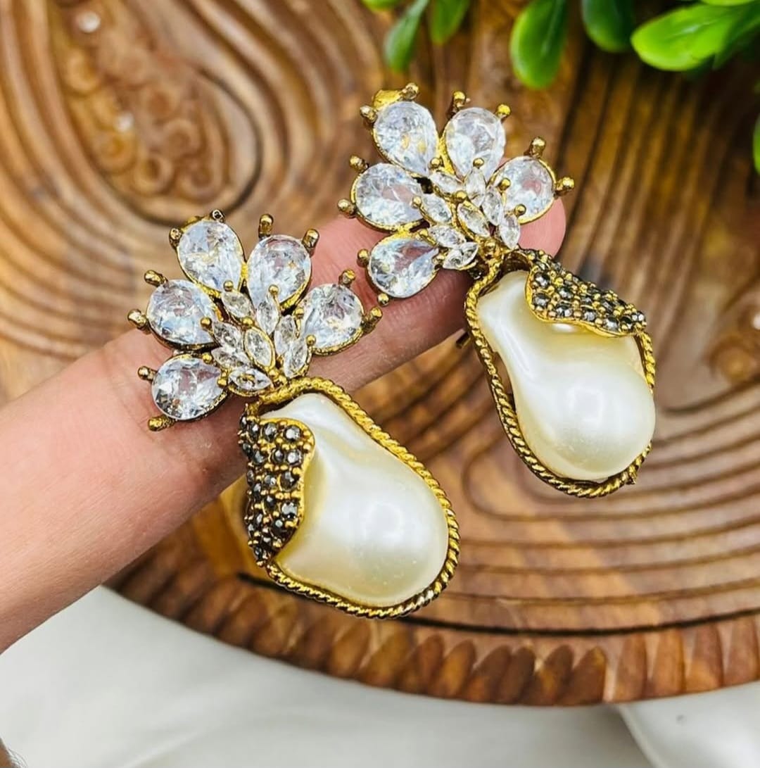 ANTIQUE PEARL EARRINGS
