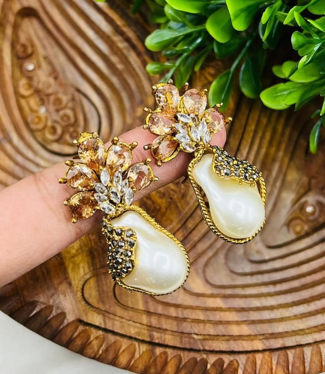 ANTIQUE PEARL EARRINGS