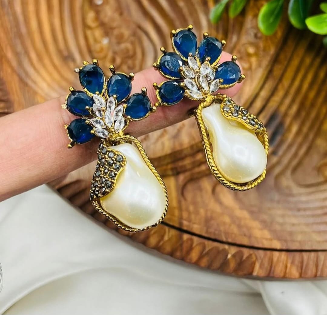 ANTIQUE PEARL EARRINGS