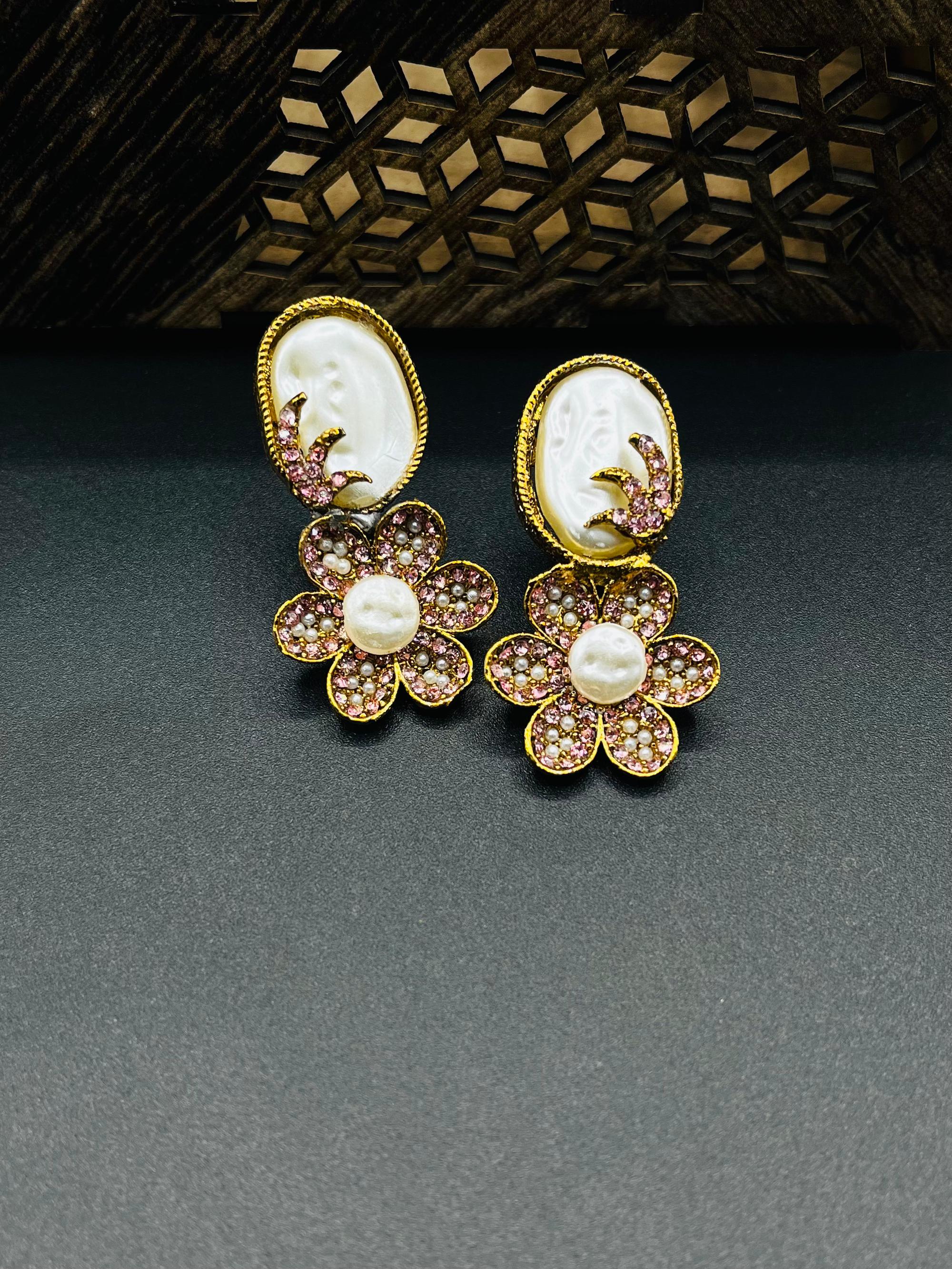 Vintage Pearl Cameo Floral Earrings – Crystal Statement Jewelry