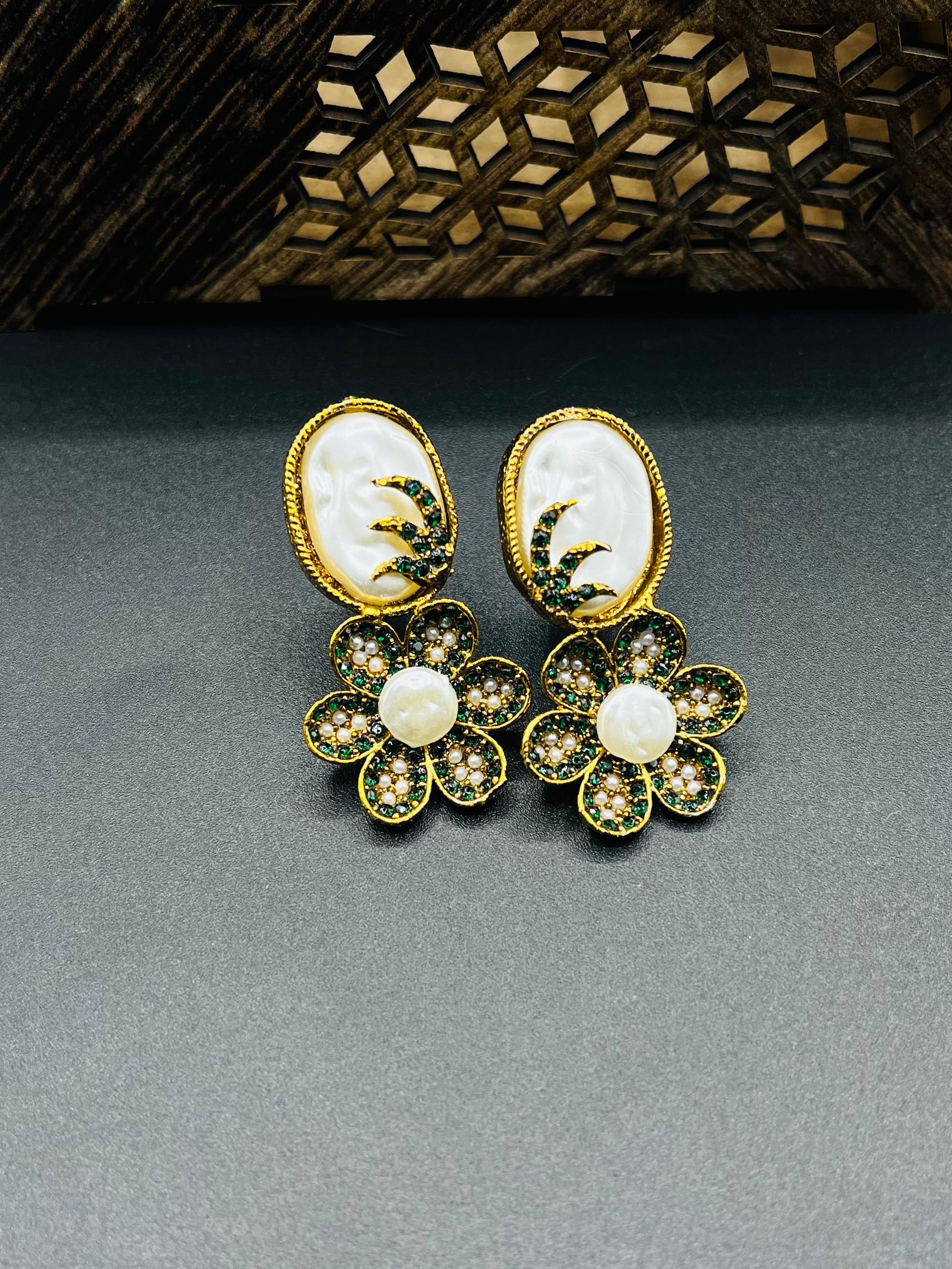 Vintage Pearl Cameo Floral Earrings – Crystal Statement Jewelry